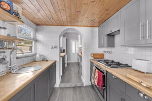 Photo 16- click for photo gallery